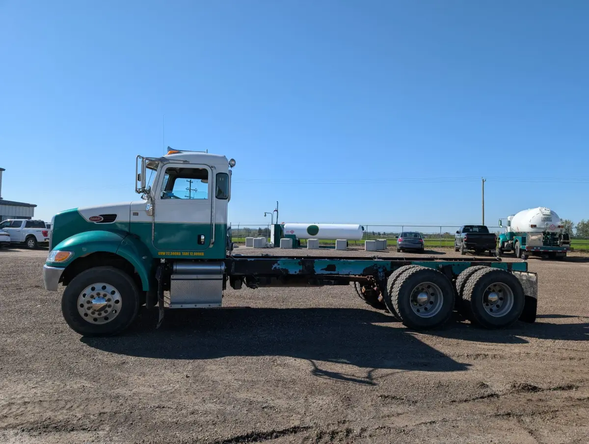 2014 Peterbilt 348 Cab Chassis #11968 OB image