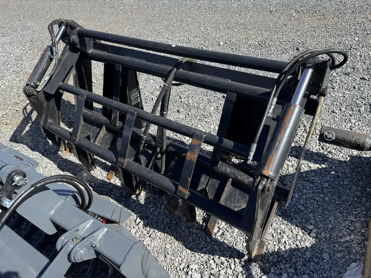 W.R. Long 5' root grapple image
