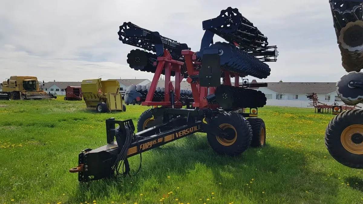 Versatile Fury HS.300 image