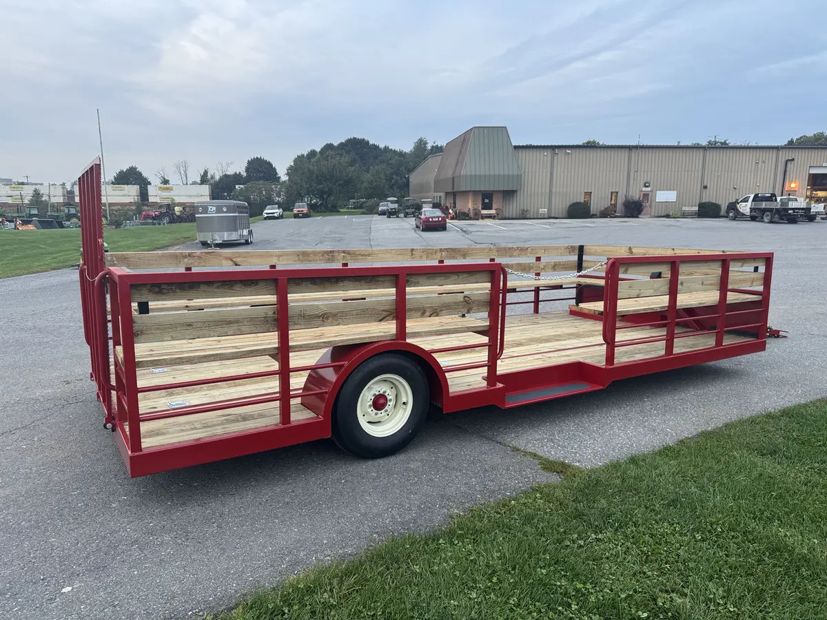 Stoltzfus Low Profile hayride wagon with ramp image