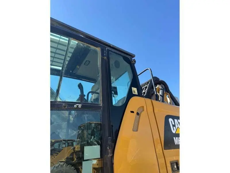 Handling/Waste Excavator CATERPILLAR MH3024 used Navigation image