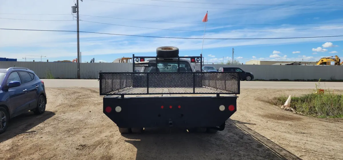 2006 Ford F350 S/A Deck Truck image