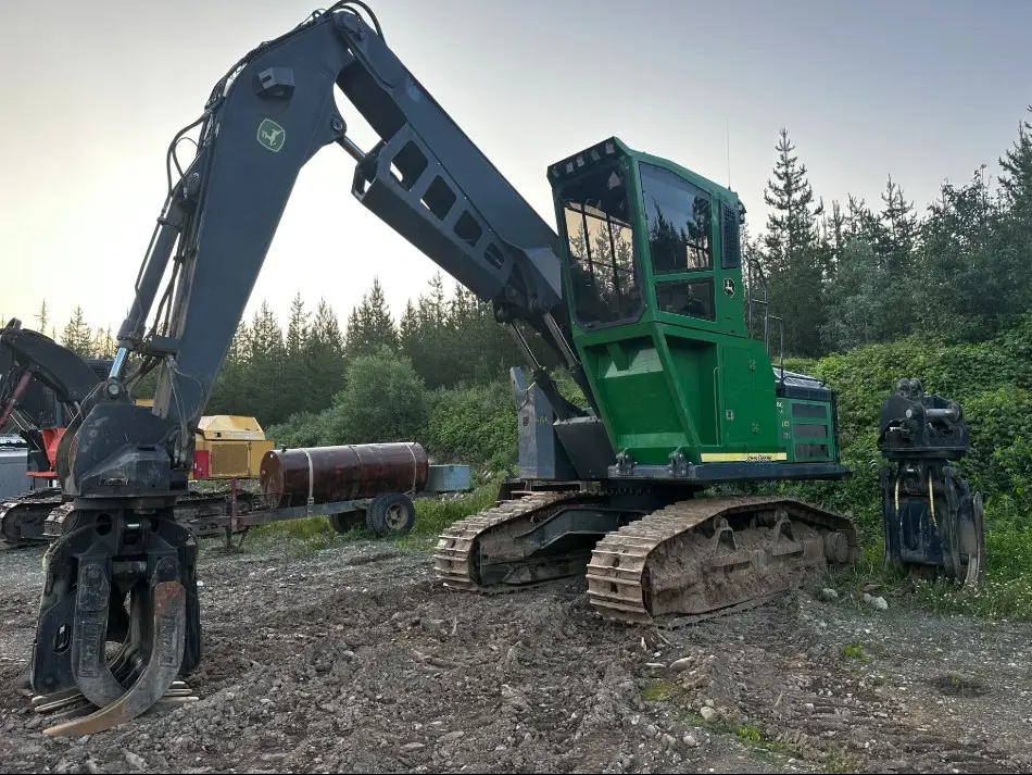 2017 John Deere 2656 Log Loader image