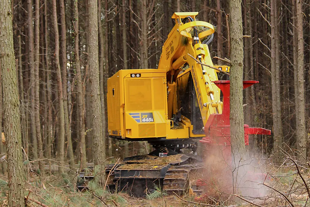 Komatsu XT445L-5 Tracked Feller Buncher image