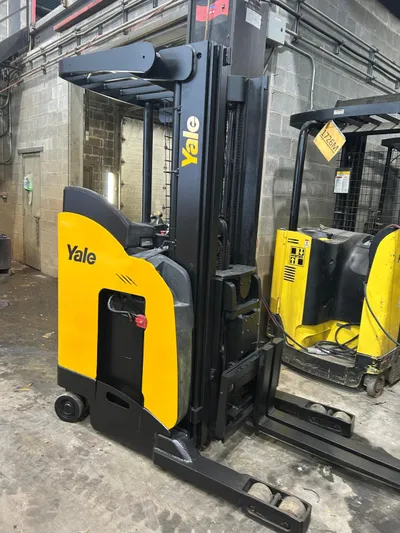 Reach truck Yale NR040 2011 #14053 image