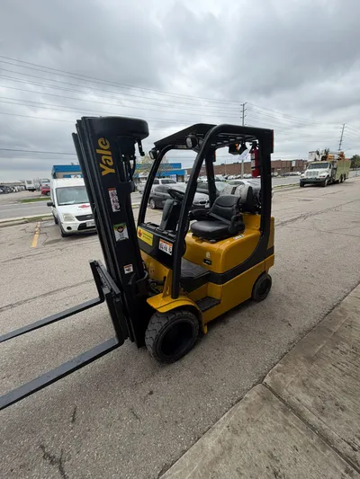 2005 LPG Yale Forklift 5,000 LBS image 2