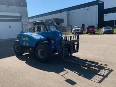 2017 Genie GTH-5519 Telehandler image 1