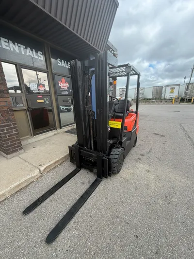 2005 LPG Daewoo Forklift GC25E | 4500 lbs image 2