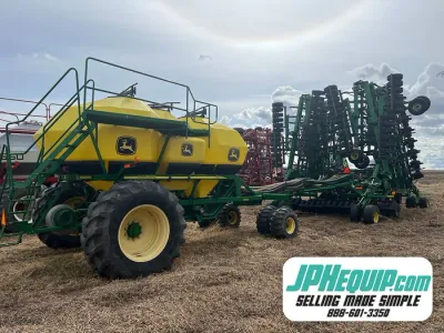2009 John Deere 1835 Air Seeder 60ft & John Deere 1910 Cart #9764 BP image 1