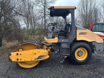 2015 Volvo SD75D Smooth Drum Roller image 1