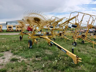 Vermeer VR1022 rake image 2
