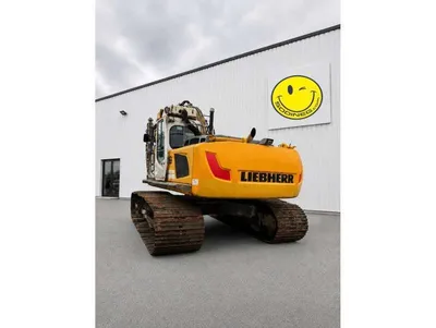 Excavator (Tracked) LIEBHERR R916 used Navigation image 1