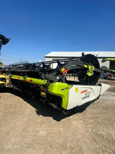 2021 CLAAS CONVIO 1230 image 1