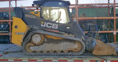 2023 JCB 270T image 2