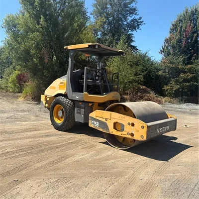 2016 Volvo SD75B 5493 image 1