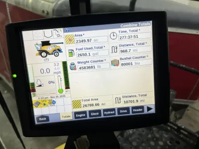 2017 New Holland CR8.90 Combine #11288 BP image 1