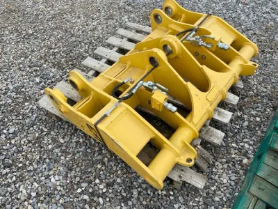 2012 EFI WA200-6 WHEEL LOADER COUPLER #10079 JPH image 2
