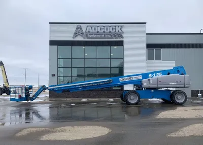 2013 Genie S-125 Telescopic Boom Lift image 2