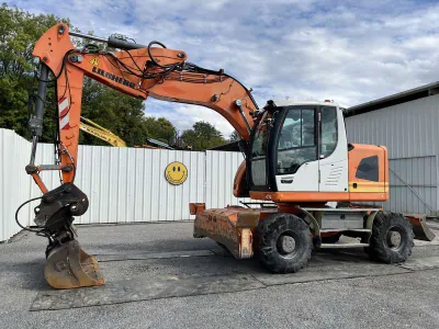 Excavator (Wheeled) LIEBHERR A918 COMPACT used Navigation image 1