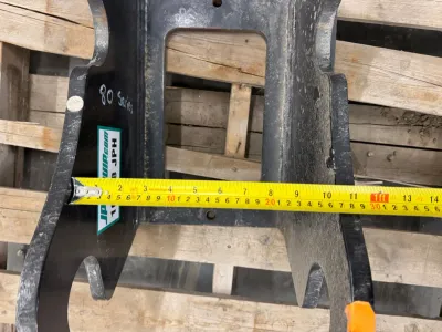 Excavator Mount Plate 80 Series Adaptor Plate #10228 JPH image 1