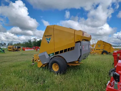 Vermeer 504 Pro G3 Baler image 2