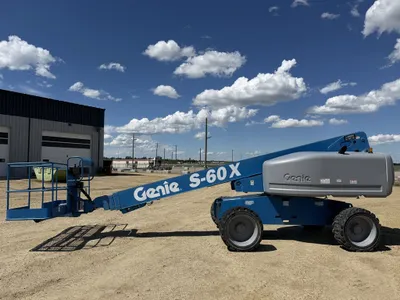 2013 Genie S-60 X Telescopic Boom Lift image 2