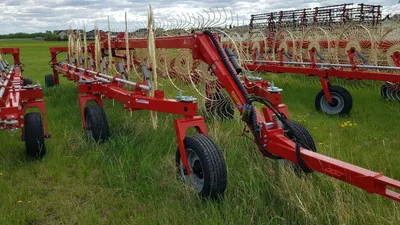Farm King RE14 rake image 1