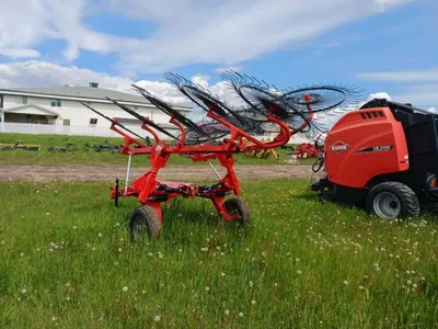 Kuhn SR100GII rake image 2