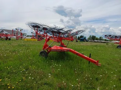 Kuhn SR100GII rake image 1