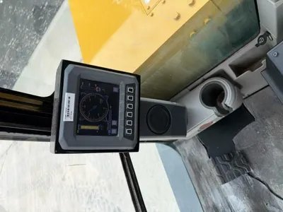 2020 MOROOKA MST2200 VD w/ Cab w/ A/C & Heat image 2