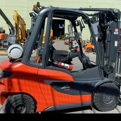 2023 Linde H30T image 1