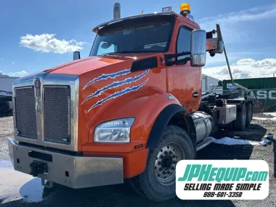 2020 Kenworth T880 Hook Lift Truck #11656 JA image 1