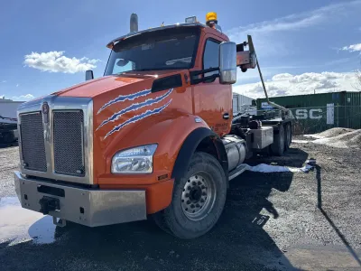2020 Kenworth T880 Hook Lift Truck #11656 JA image 2
