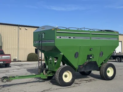 Unverferth 530 gravity bin wagon image 1