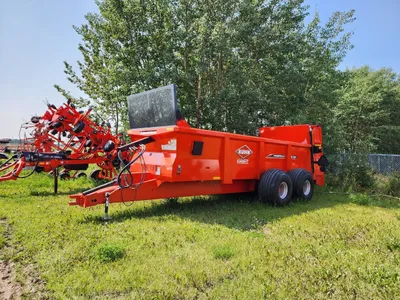 Kuhn PS260 Manure Spreader image 1