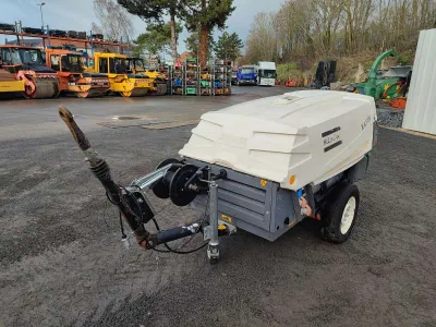 Compressor ATLAS COPCO XAS67 used Navigation image 2