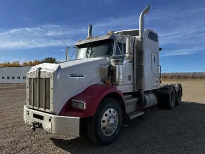 2000 Kenworth T800 Sleeper Truck #11101 BP image 2