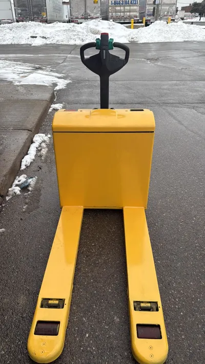 2018 Electric Jungheinrich Pallet Jack EJE120 | 4500 LBS image 1