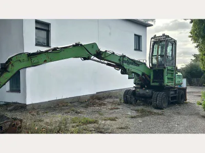 Handling/Waste Excavator SENNEBOGEN 723 image 1