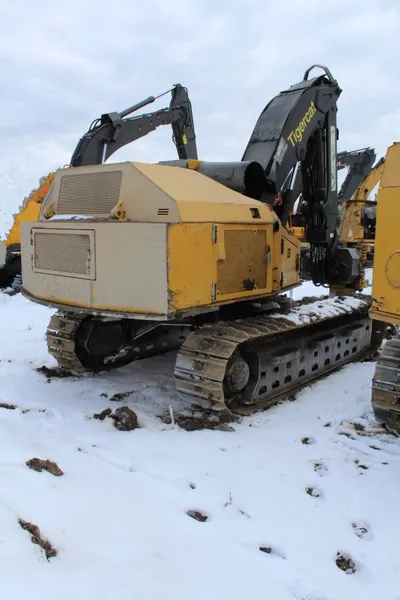 2016 Tigercat 870C Feller Buncher image 2