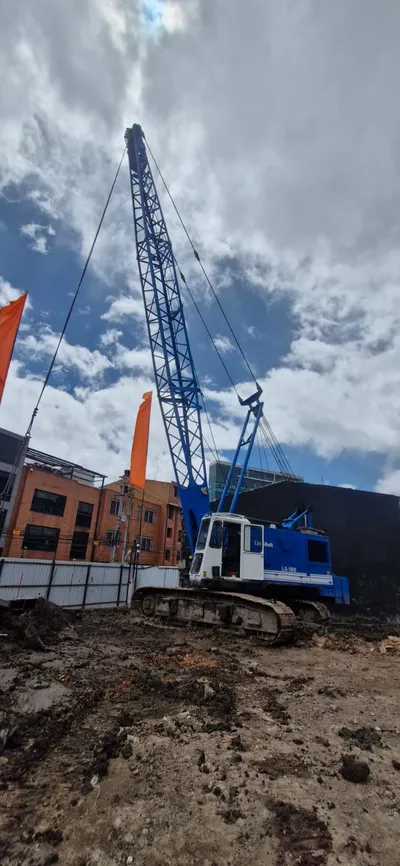 Link belt LS 180-2 Crawler Crane image 1