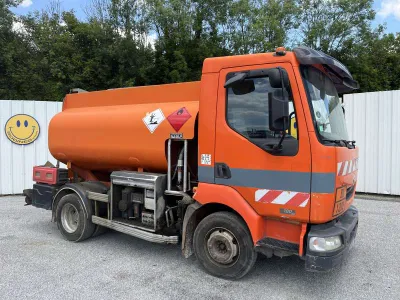 Tanker Truck RENAULT MIDLUM 180 DCI image 1