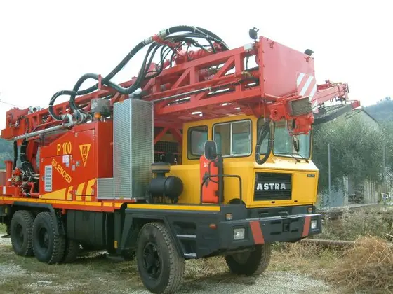 P100