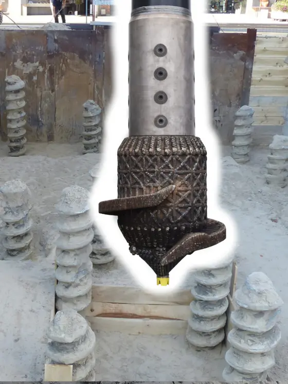 Displacement head